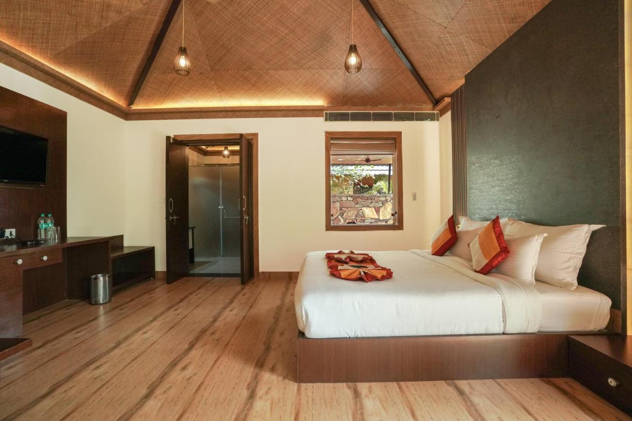 Nature Village Resort Pushkar Exteriör bild