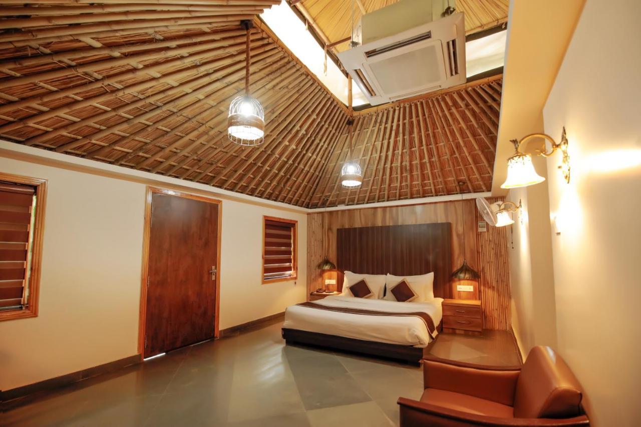 Nature Village Resort Pushkar Exteriör bild