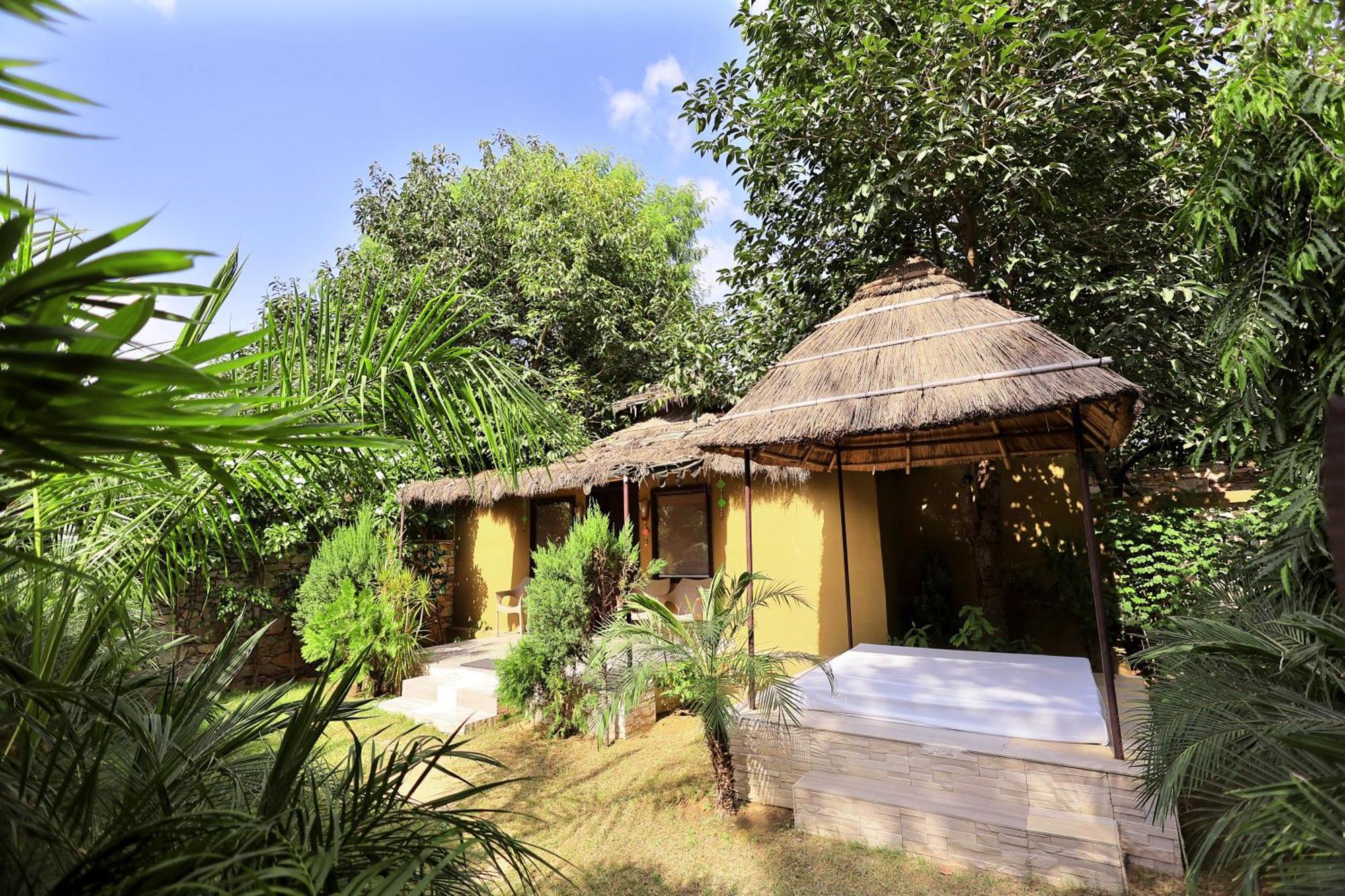 Nature Village Resort Pushkar Exteriör bild