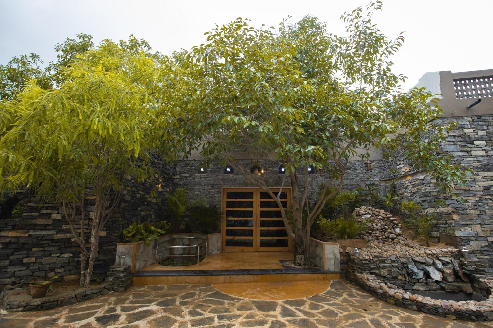 Nature Village Resort Pushkar Exteriör bild