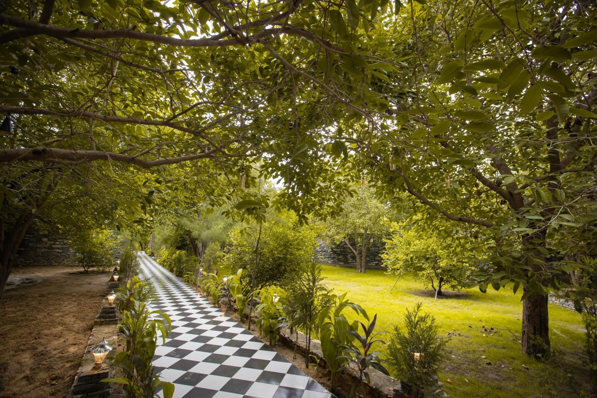 Nature Village Resort Pushkar Exteriör bild