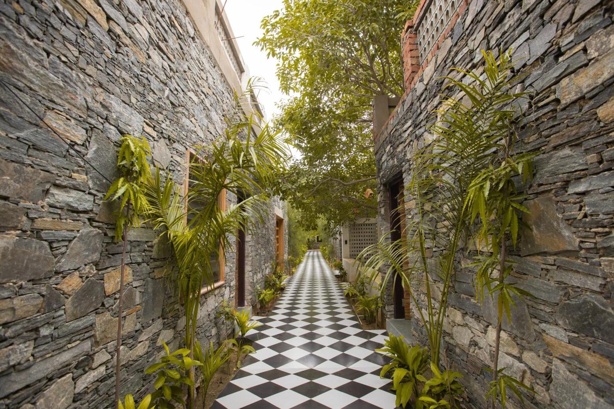Nature Village Resort Pushkar Exteriör bild
